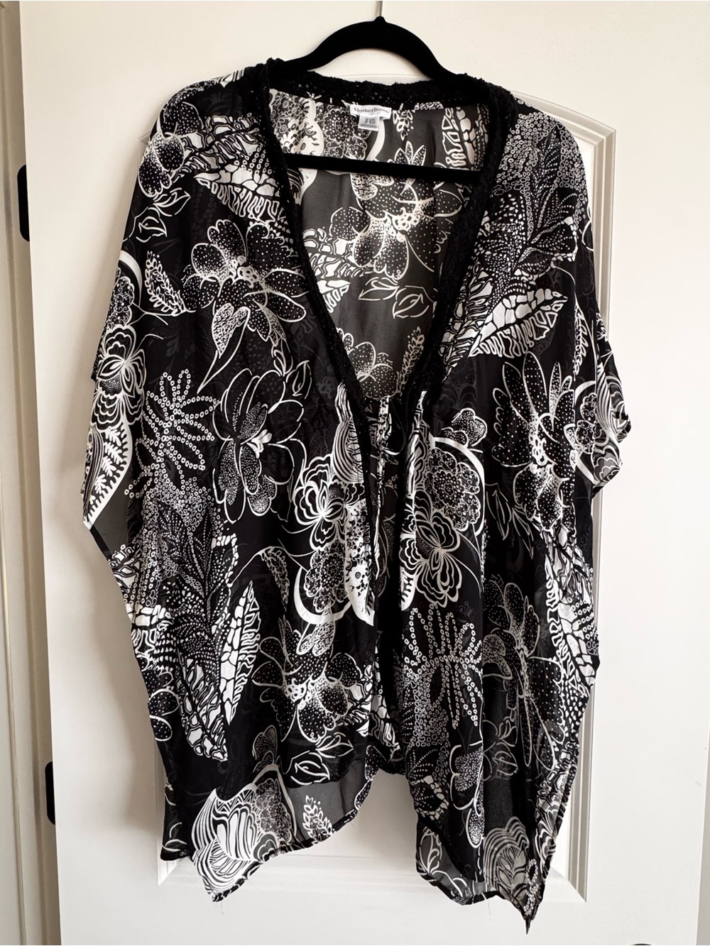 Motherhood maternity duster sheer black white floral l/xl
